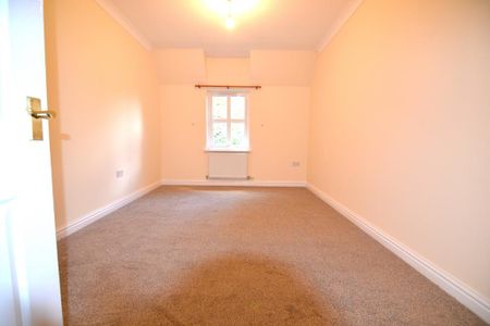 3 bedroom apartment to rent - Photo 2