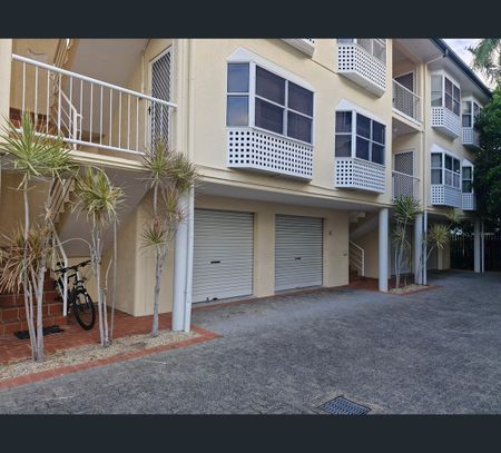 2/165-169 McLeod Street, Cairns City, Qld 4870 - Photo 2