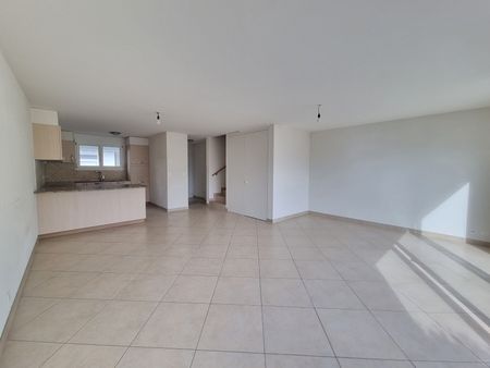 Beautiful 5.5-room villa with terrace and large garden - Photo 3