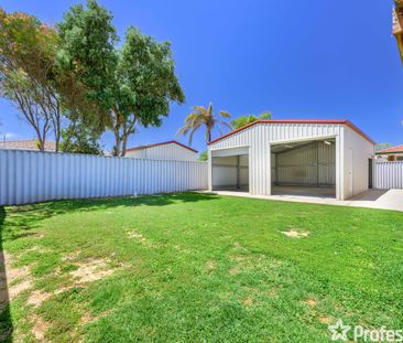 13 Teakdale Close, Safety Bay WA 6169 - Photo 1