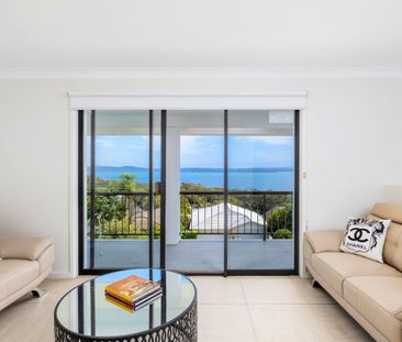 4 Bedroom furnished home with inground pool and spectacular water v... - Photo 2