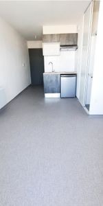 Location Appartement 1 pièce 18m² NIMES 30000 - Photo 3