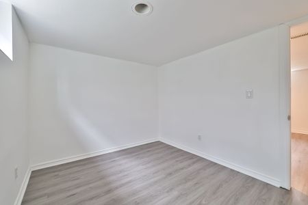 For Lease - 627 Sheppard Avenue Unit# Basement, Toronto, Ontario - Photo 4
