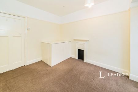 2 bedroom apartment to rent London Road, East Grinstead, RH19 - Photo 3