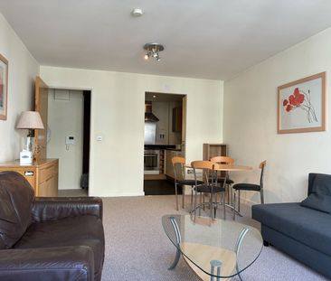 Apt 51 The Hibernian , Grand Canal Dk, Dublin 4 - Photo 2