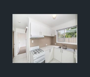 IN THE HEART OF SOUTHPORT - TWO BEDROOM UNIT IN A FRIENDLY QUITE CO... - Photo 1