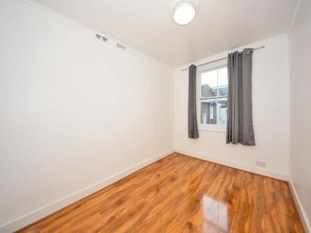 5 bedroom terraced house to rent - Photo 5