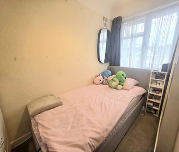 3 bedroom semi-detached house to rent - Photo 6