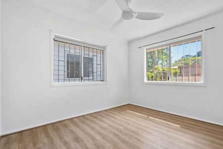 For Lease: Dual Living Opportunity – Main Home & Granny Flat Available Separately - Photo 3