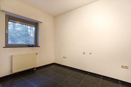 Serviceflat op het glvl met 2 slpks en terras - Photo 4