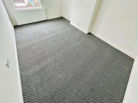 Tothill Street, EBBW VALE - Photo 5