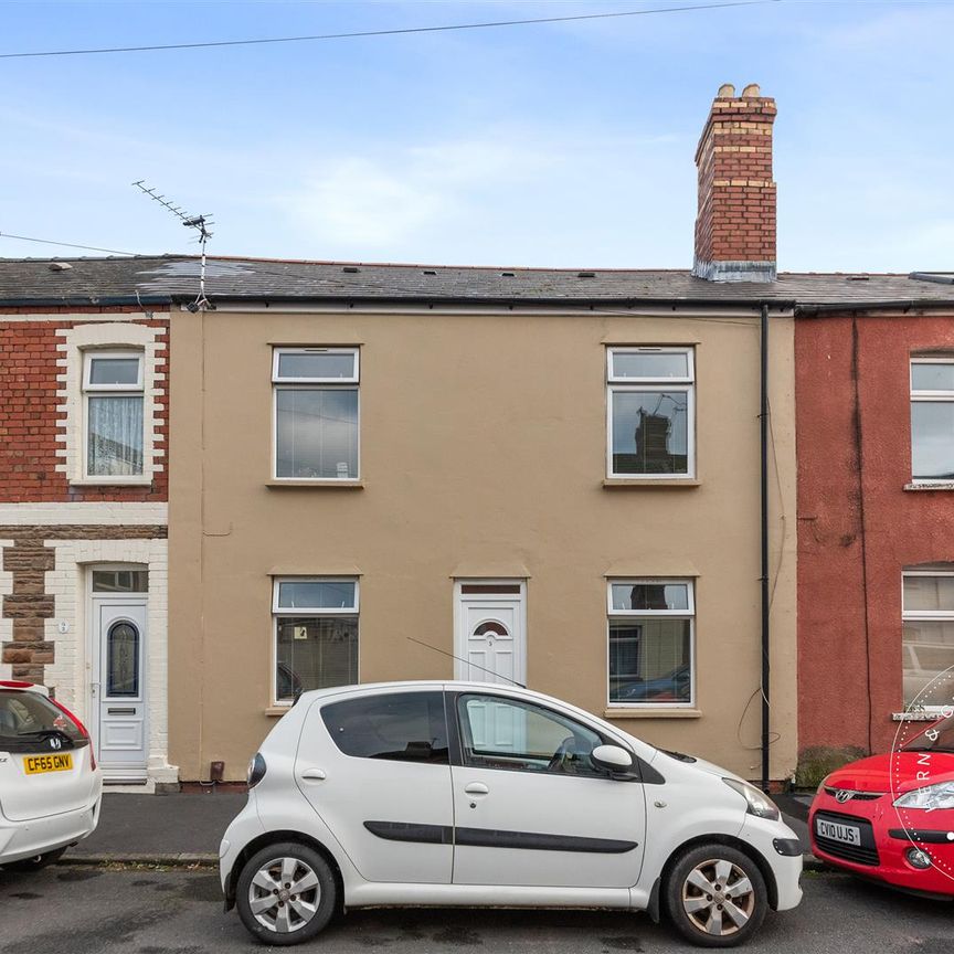 2 Bedroom House - Mid Terrace - Photo 1