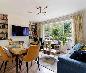 3 bedroom flat to rent - Photo 2