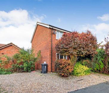 3 bedroom semi-detached house to rent - Photo 6