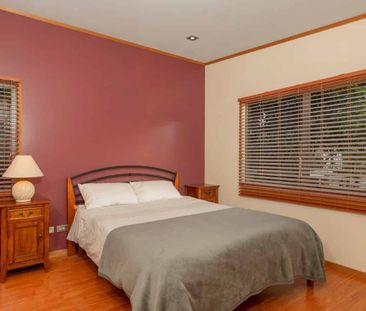 LITTLE BLUE BEACH HOUSE - Photo 4