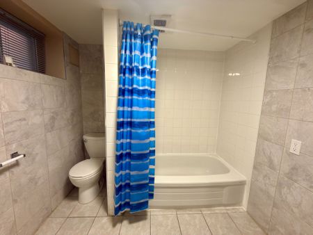 For Lease - 86 Lesmount Avenue Unit# Lower Unit 2, Toronto, Ontario - Photo 5