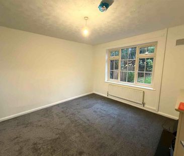 2 bedroom semi-detached house to rent - Photo 2