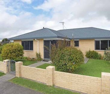 3 Bedroom townhouse - Photo 2