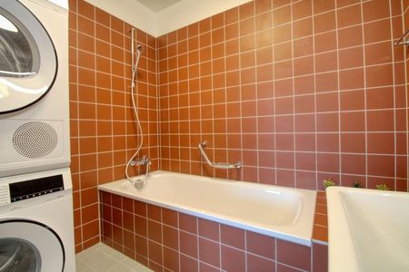 James #1 - Spacious Coliving Apartment in Crissier with private Bathroom - Foto 3