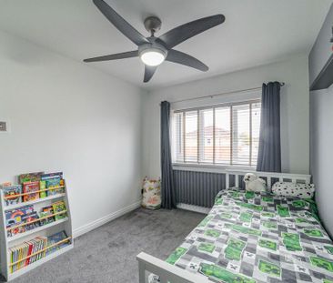 4 bedroom detached house to rent - Photo 4