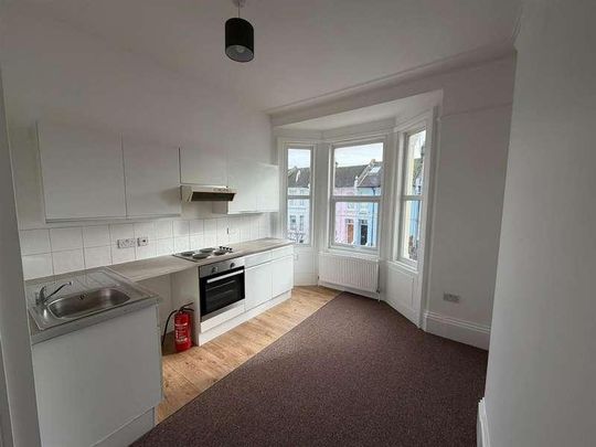 Queens Park Road, Brighton, BN2 - Photo 1