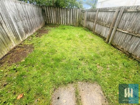 Clare Hill, Huddersfield, HD1 - Photo 2