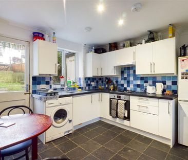 4 bedroom maisonette to rent - Photo 6