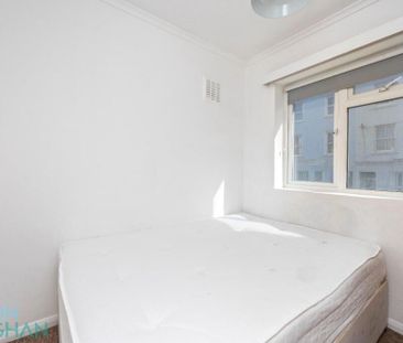 4 bedroom end of terrace house to rent - Photo 5