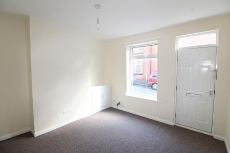 2 bedroom terraced house to rent - Photo 4