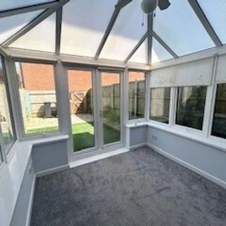 Wick Point Mews, Christchurch - Photo 1