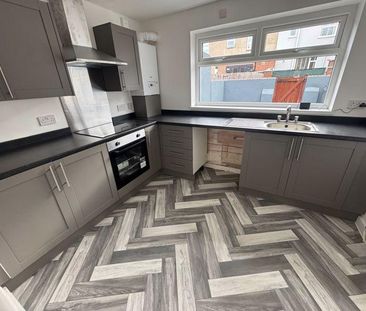 2 bedroom terraced house to rent - Photo 6