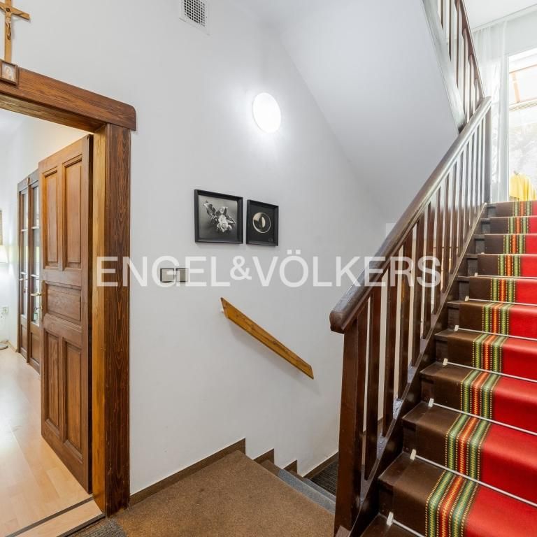 Pronájem domu 196 m2 - Fotografie 1