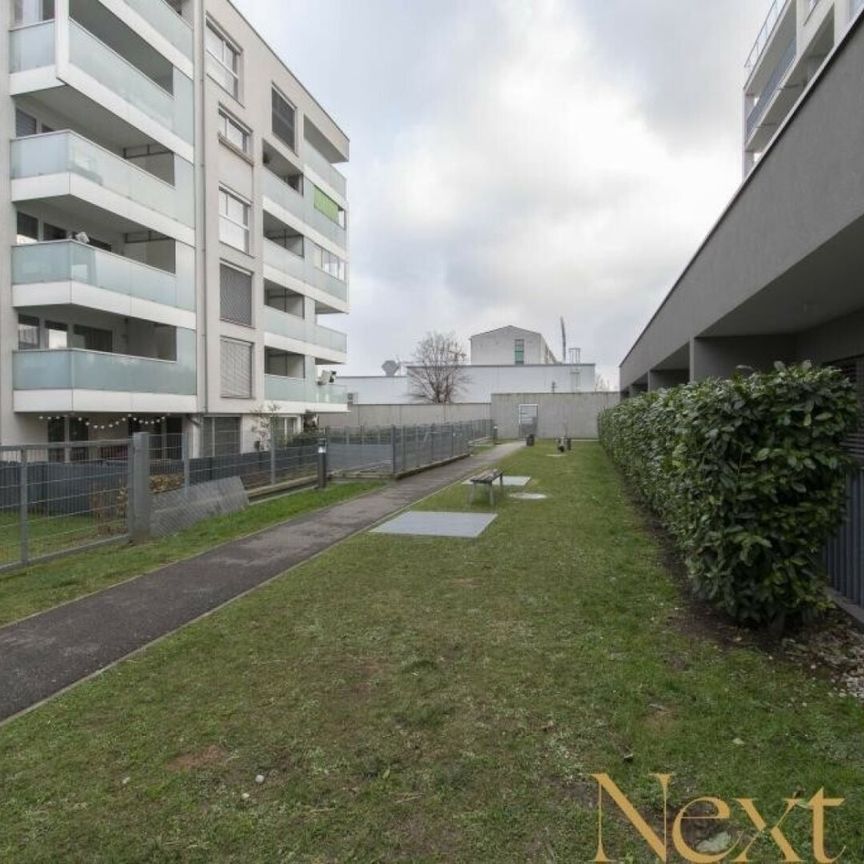 Lichtdurchflutete 2-Zimmer-Wohnung mit Loft-Flair und großzügiger Terrasse in Linz nähe Wifi zu vermieten! (Top 65) - Photo 1