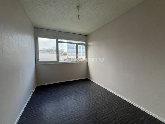 Location Appartement 3 pièces 60m² MONT ST AIGNAN 76130 - Photo 1