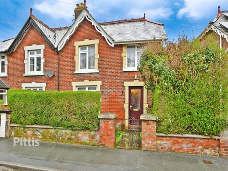 3 bedroom semi-detached house to rent - Photo 2