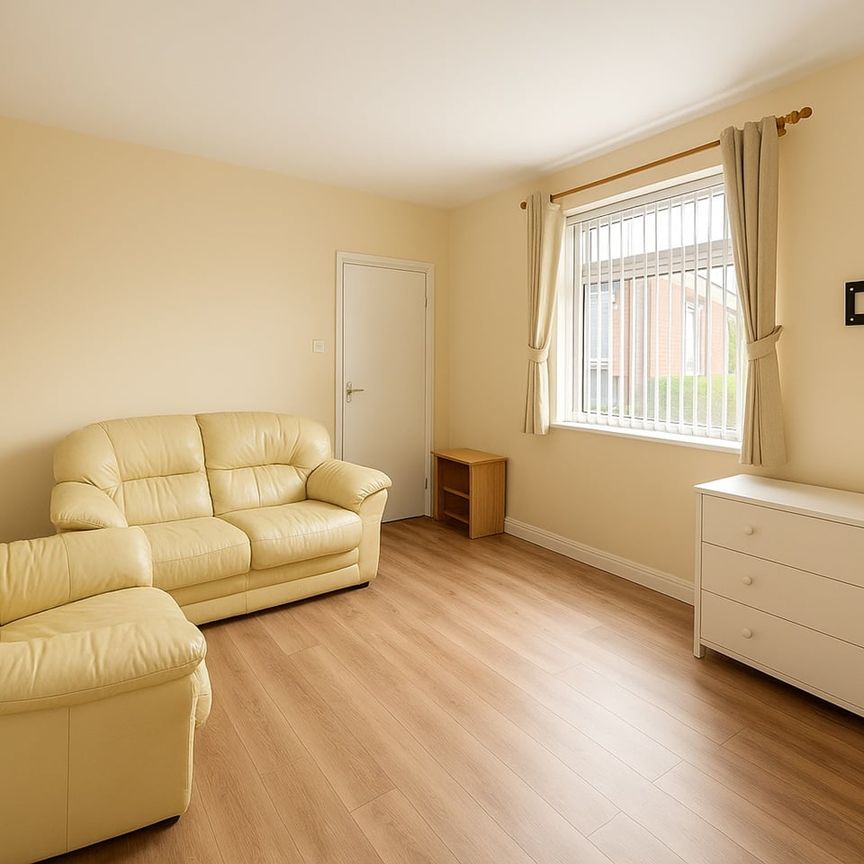Room in a Shared House, Selsey Road, B17 - Photo 1