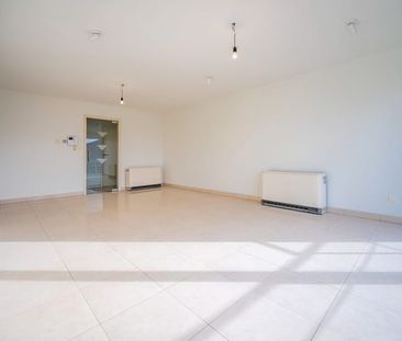 Appartement te huur - Foto 1