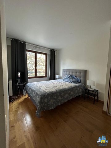 Location Appartement 2 pièces 45m² COURBEVOIE 92400 - Photo 3