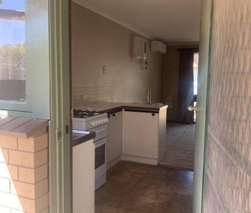 Central 2 Bed Unit - Photo 5