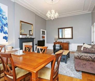 3 bedroom flat to rent - Photo 2