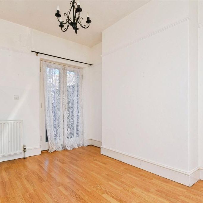4 bedroom terraced house to rent - Photo 1