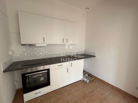Location Appartement 2 pièces 38m² TOULON 83000 - Photo 2
