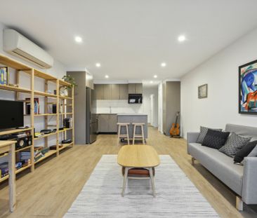 Fabulous One Bedroom in Braddon - Photo 3