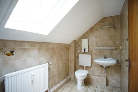 ERSTBEZUG nach Sanierung + Einzug ab 01.03.2026 möglich! - Photo 4