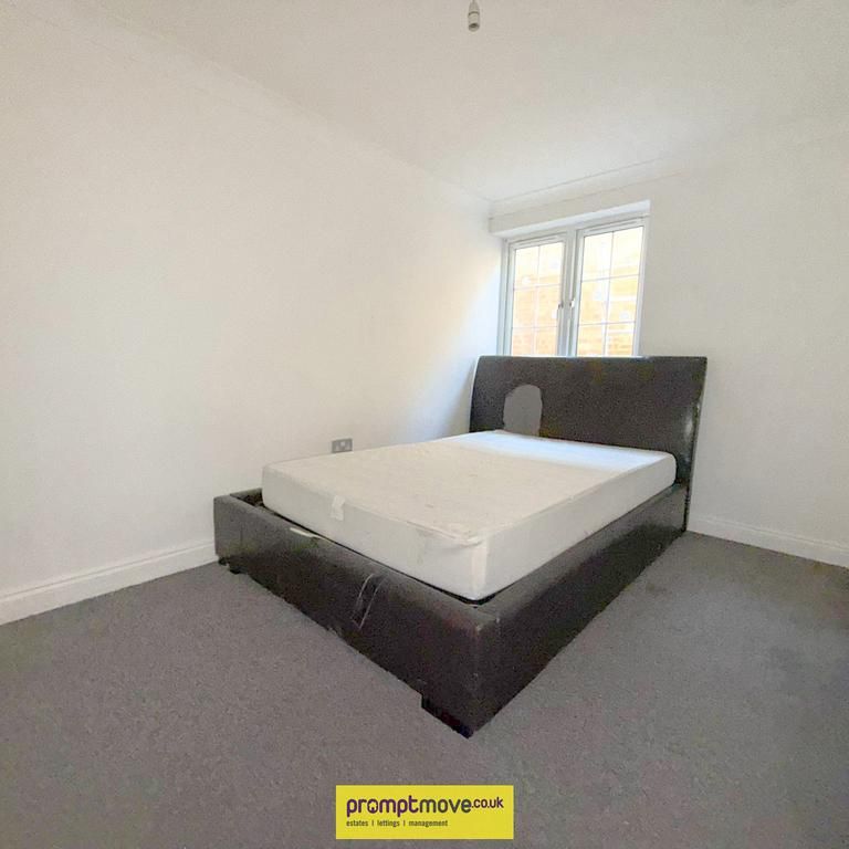 1 bedroom ground floor flat to rent - Photo 1
