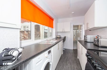 13 Lister Street, Nuneaton, CV11 4NX - Photo 4