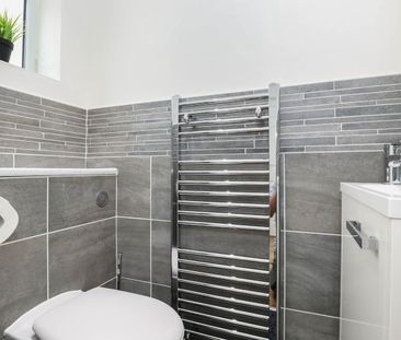 4 Bed Semi-Detached House, Leam Green, CV4 - Photo 1