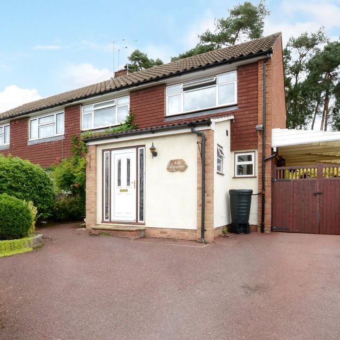 3 bedroom semi-detached house to rent - Photo 1
