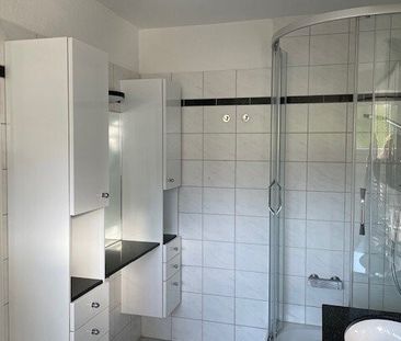 "Schöne 4,5-Zimmerwohnung mit Cheminée und Blick ins Grüne" - Photo 5