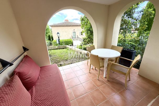 A LOUER, DOMAINE DE PONT ROYAL APPARTEMENT TYPE 2 LOGGIA JAR - Photo 1